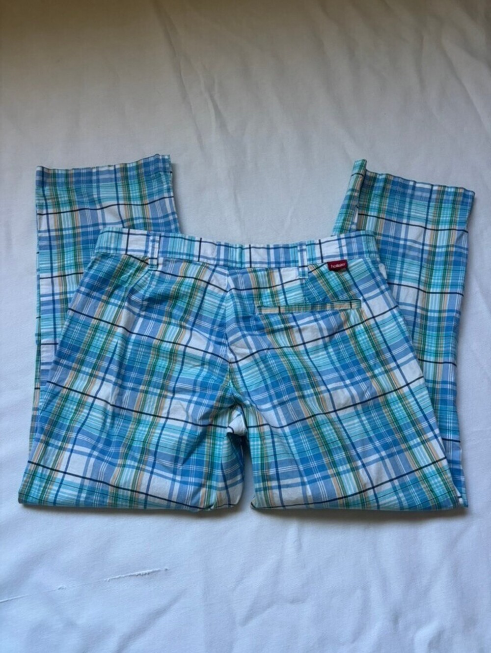Y2K Hollister blue plaid capri pants, size 4, 96% cotton